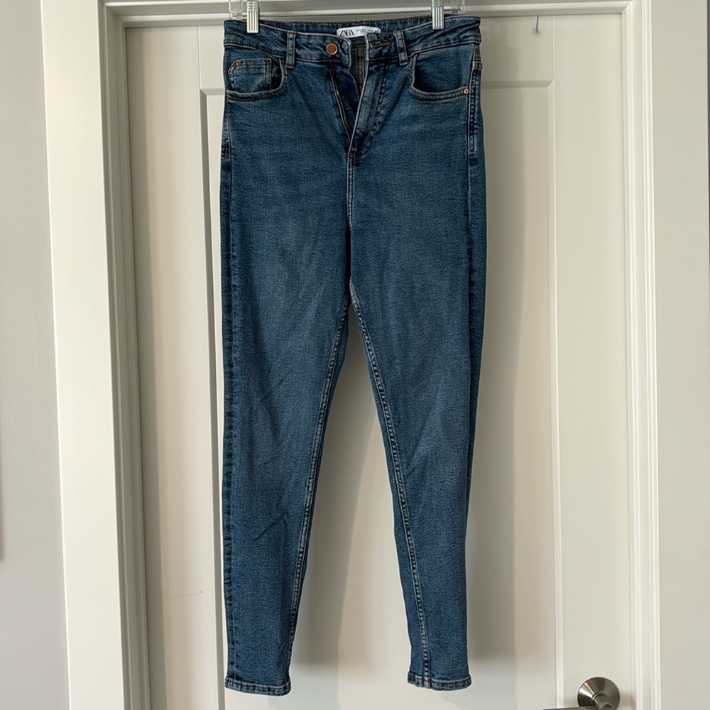 Zara high waisted Skinny Jeans Size 8